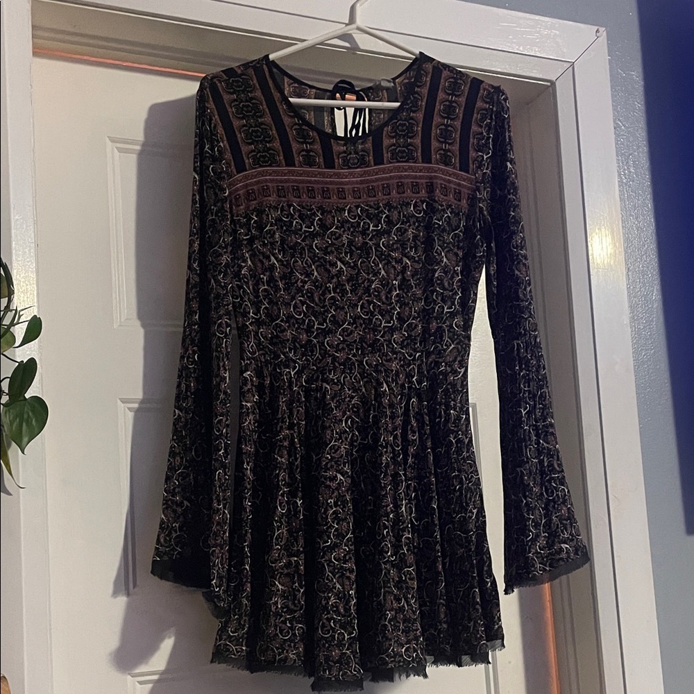 ecate Black and Brown Patterned Long Sleeve Dress